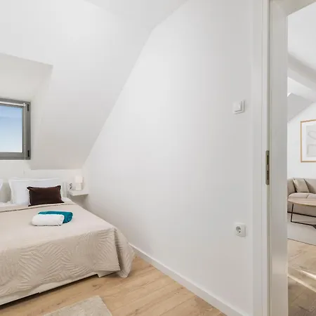 Esperia 奥帕提亚